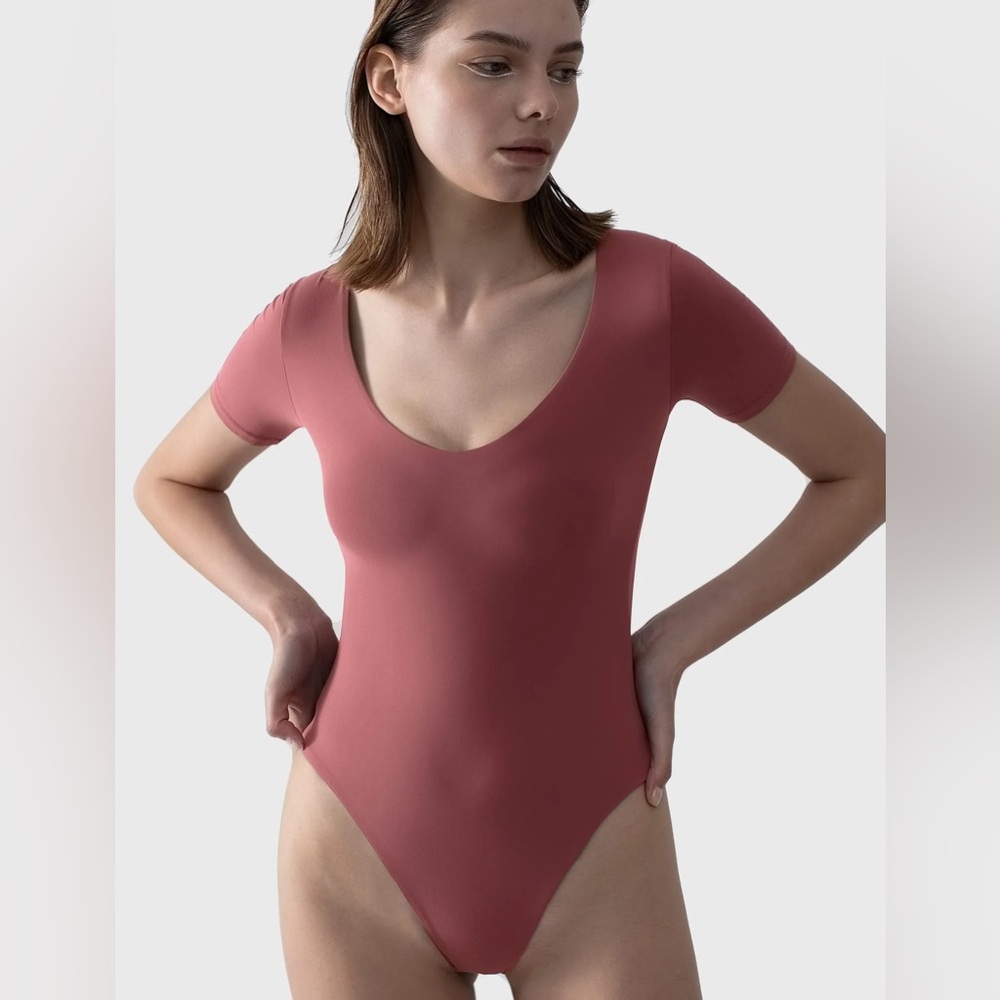 NEW Pumiey Bodysuit Mauve Pink V-Neck Short Sleeves 2XL